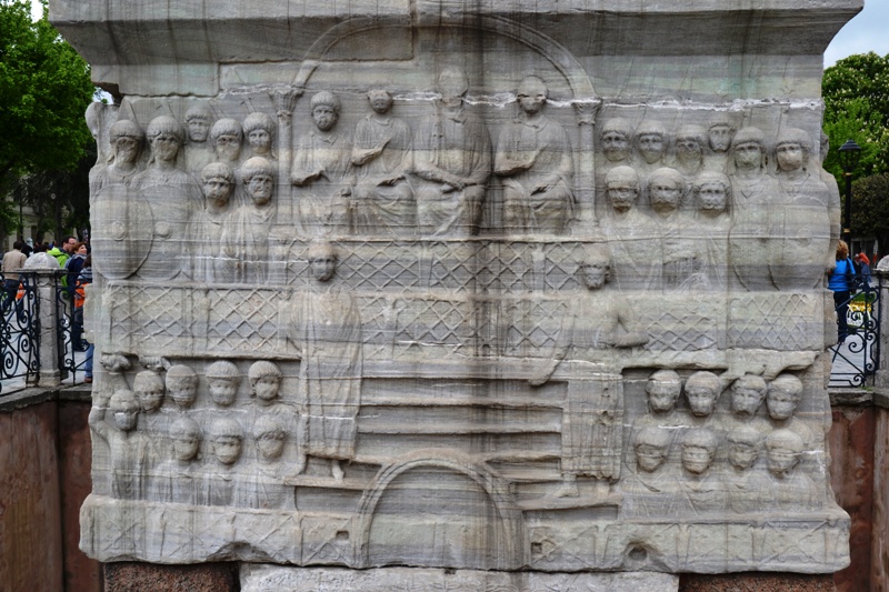 Obelisk kaide güney yüz